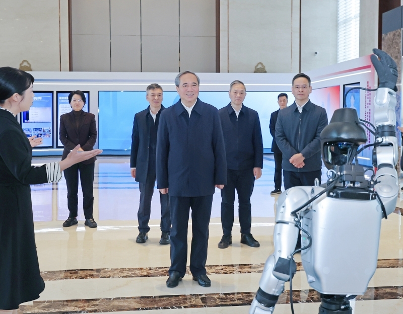 王成调研市委党校：紧扣中心大局勇扛党校使命